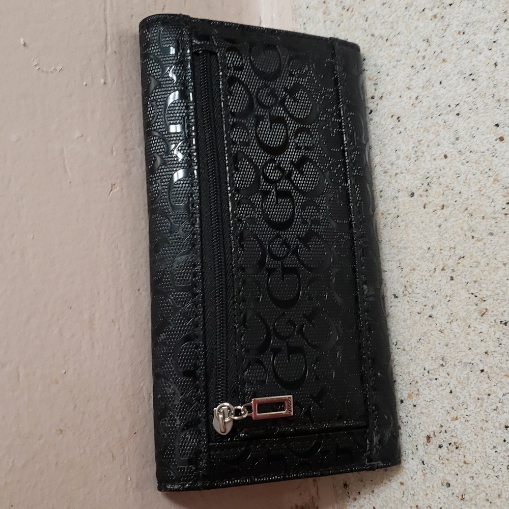 Guess Wallet⁰ - Picture 2 of 4